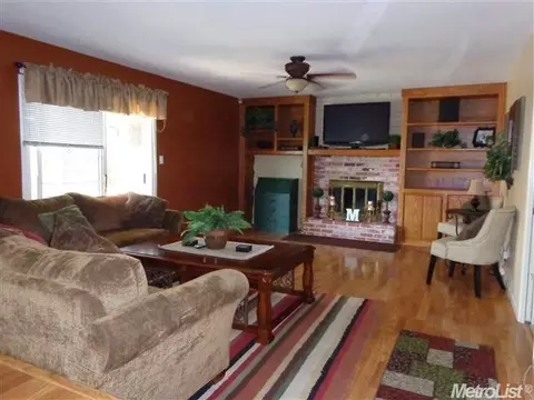 3913 Spring Oak Dr, Modesto, CA 95355 photo 5
