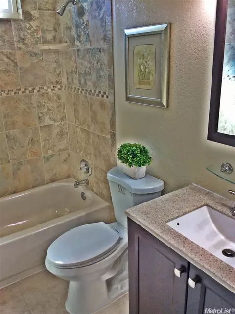 8317 Southfields, Sacramento, CA 95828 photo 10