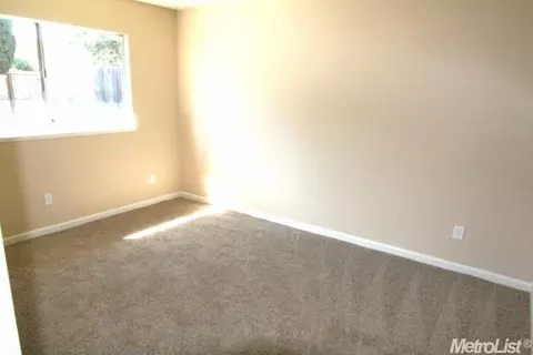 1008 Ferrari Dr, Modesto, CA 95355 photo 7