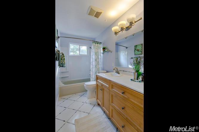820 Christie Ct, Davis, CA 95618 photo 16