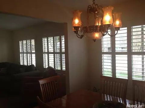 1105 Eagle Ln, Manteca, CA 95337 photo 1