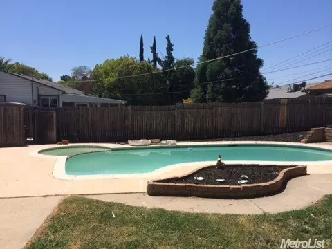 5427 Cedarhurst Way, Carmichael, CA 95608 photo 3
