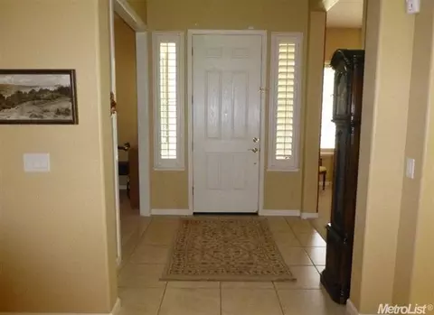 4236 Asilomar Ct, Modesto, CA 95356 photo 2