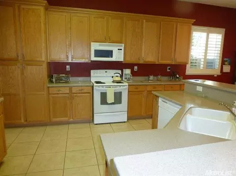 4236 Asilomar Ct, Modesto, CA 95356 photo 4