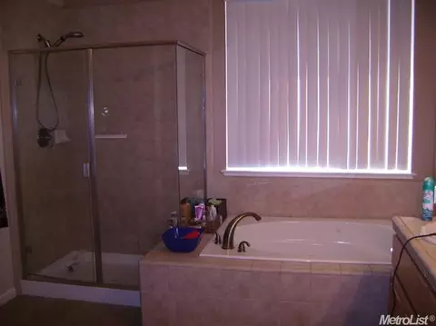 348 Jason Ct, Tracy, CA 95377 photo 6