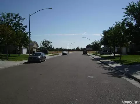 348 Jason Ct, Tracy, CA 95377 photo 13
