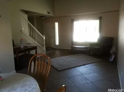 1909 Dampy Ct, Modesto, CA 95355 photo 4