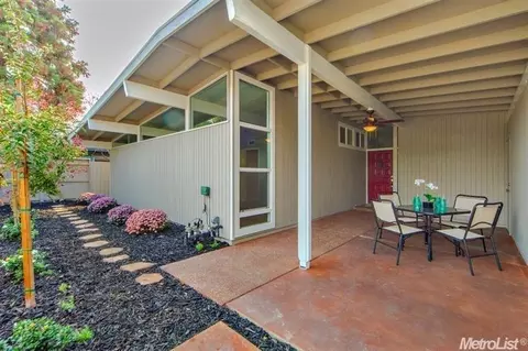 618 Villanova Dr, Davis, CA 95616 photo 2