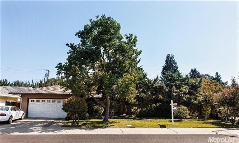 1224 Devine Dr, Lodi, CA 95240 photo 2