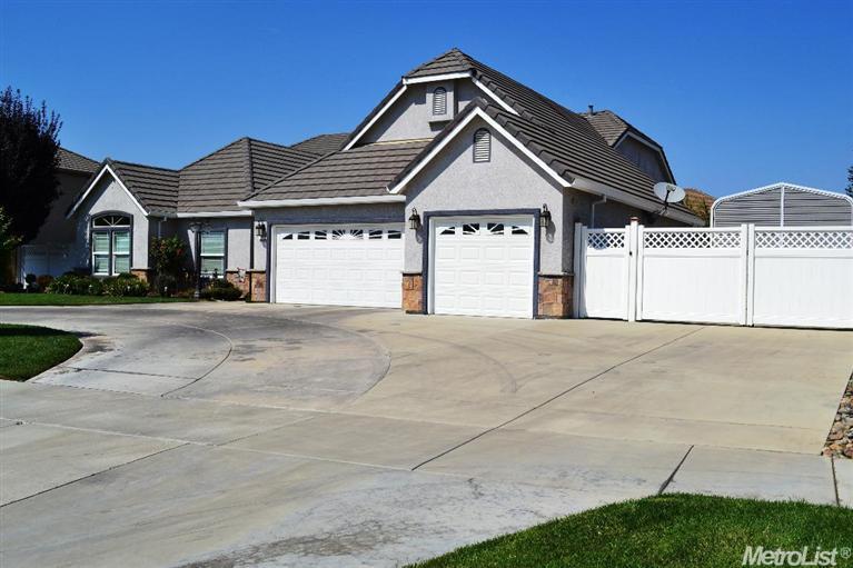 1153 Doak Blvd, Ripon, CA 95366 photo 1