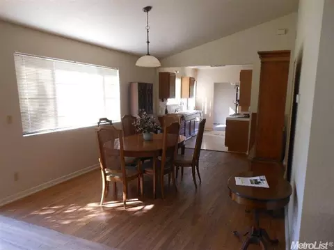 235 Cherry St, Lodi, CA 95240 photo 6
