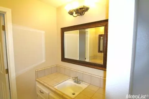 2720 Floyd Ave, Modesto, CA 95355 photo 16