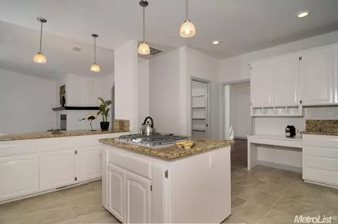 6609 Lincoln Ave, Carmichael, CA 95608 photo 12
