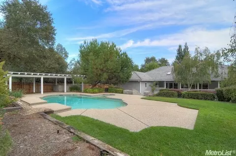 6609 Lincoln Ave, Carmichael, CA 95608 photo 2