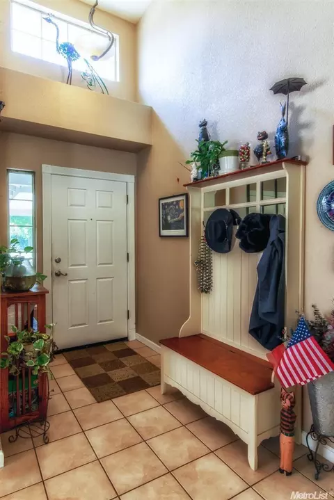 1997 Shadow Park Dr, Turlock, CA 95380 photo 3