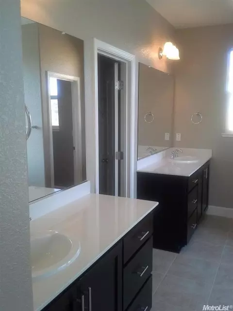 1464 Bicker Cir, Folsom, CA 95630 photo 5