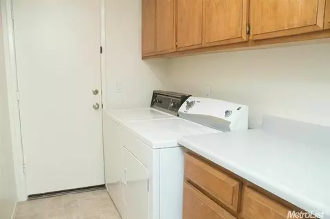 835 Donovan Ct, Davis, CA 95618 photo 7