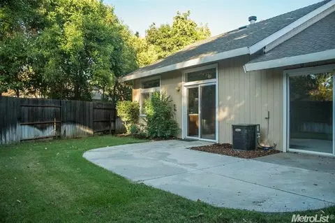 835 Donovan Ct, Davis, CA 95618 photo 13