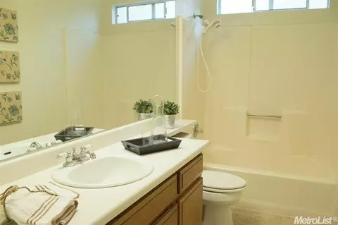 835 Donovan Ct, Davis, CA 95618 photo 8