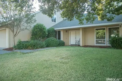 835 Donovan Ct, Davis, CA 95618 photo 3