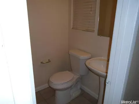1540 Pimlico Dr, Modesto, CA 95350 photo 9