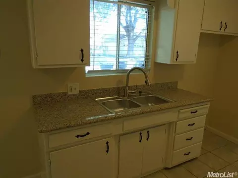 1540 Pimlico Dr, Modesto, CA 95350 photo 11