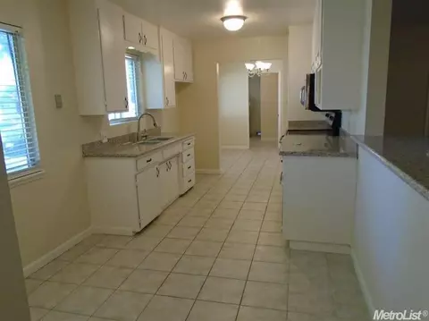1540 Pimlico Dr, Modesto, CA 95350 photo 6