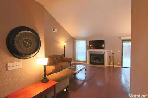 2413 Wagon Wheel Ln, Modesto, CA 95355 photo 3