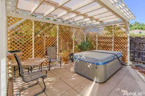 1606 Navajo St, Davis, CA 95616 photo 3