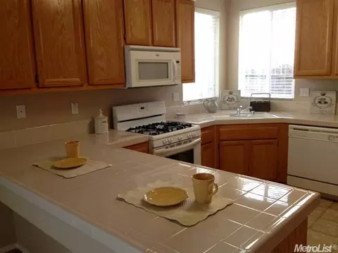 801 Courtyards Loop, Lincoln, CA 95648 photo 2