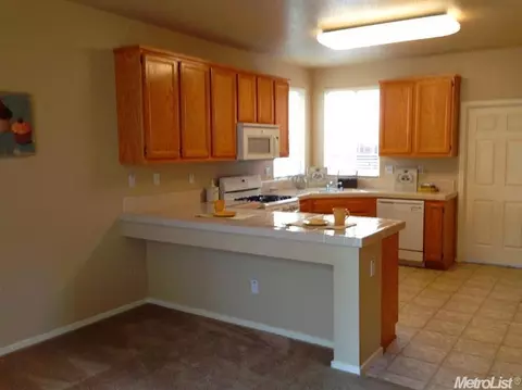 801 Courtyards Loop, Lincoln, CA 95648 photo 3