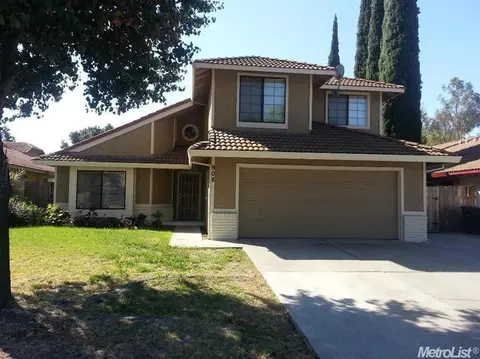 908 Norwegian Ave, Modesto, CA 95350 photo 1