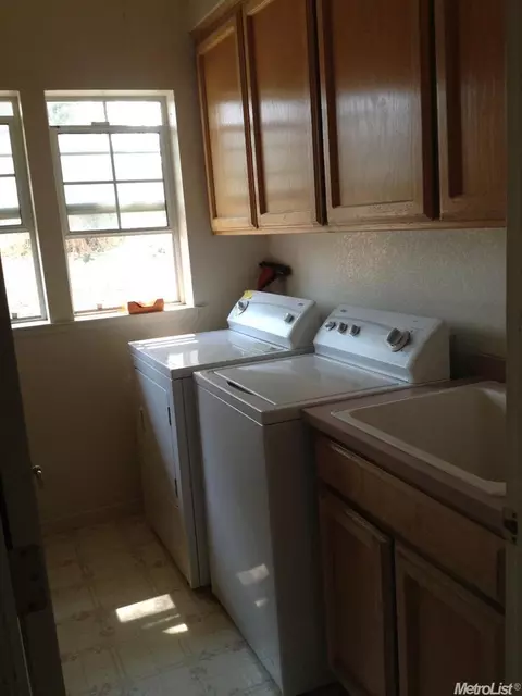 7909 Peerless Ave, Orangevale, CA 95662 photo 16