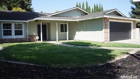 725 W Union Ave, Modesto, CA 95356 photo 1