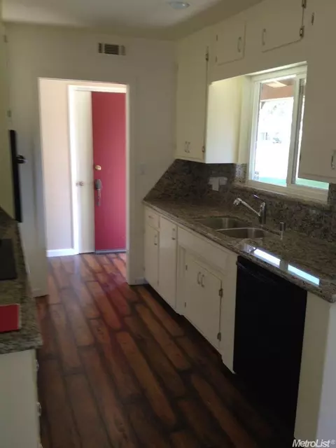 1701 Coolidge, Modesto, CA 95355 photo 4