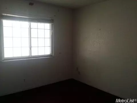 703 Valley Oak Dr, Winters, CA 95694 photo 2