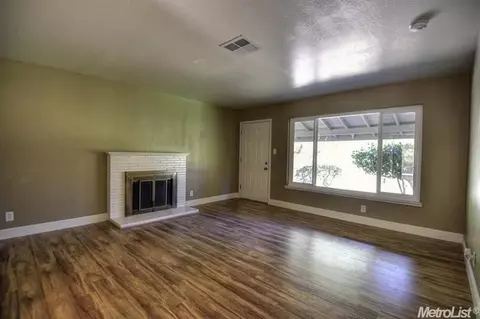 6735 Main Ave, Orangevale, CA 95662 photo 5