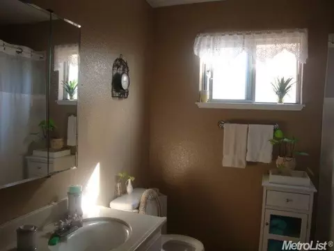 924 Valley Wind Way, Modesto, CA 95351 photo 7