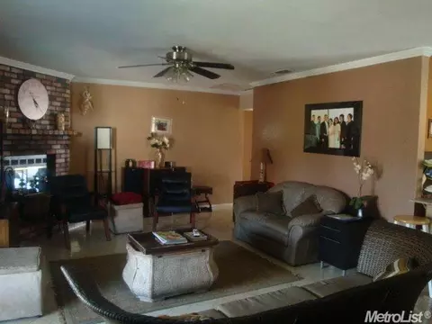 924 Valley Wind Way, Modesto, CA 95351 photo 3