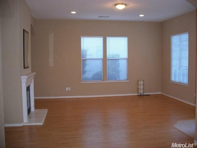 394 Ocean Dr, Ripon, CA 95366 photo 2