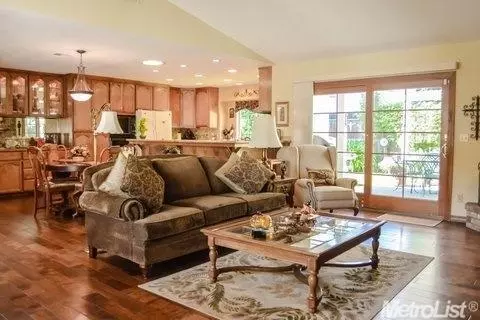 555 La Contenta Ln, Manteca, CA 95337 photo 5