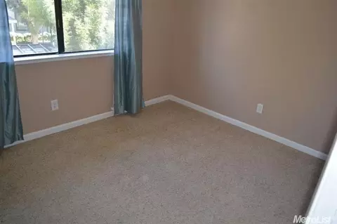 1932 Shadowbrook Dr #1, Merced, CA 95348 photo 6