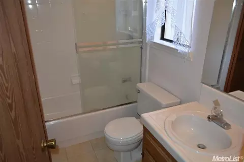 1932 Shadowbrook Dr #1, Merced, CA 95348 photo 8