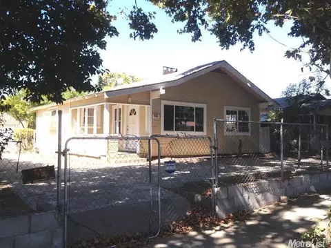 228 Leon St, Modesto, CA 95350 photo 1