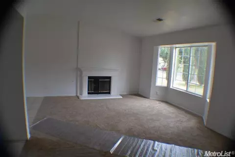 357 Las Brisas St, Merced, CA 95341 photo 2