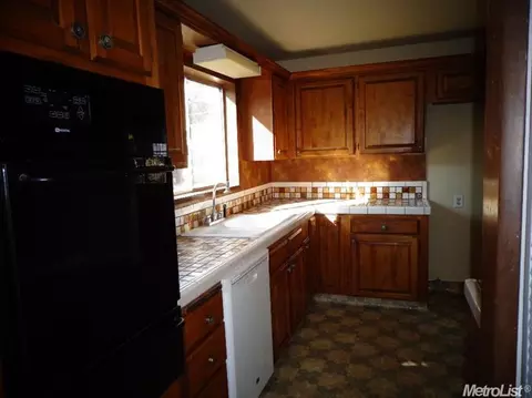 5344 E Hogan Ln, Lodi, CA 95240 photo 4