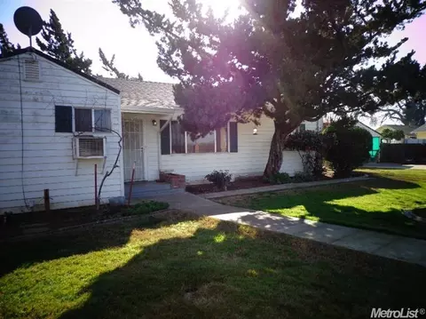 5344 E Hogan Ln, Lodi, CA 95240 photo 1