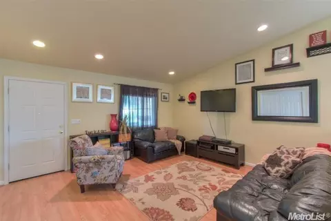 4475 Excelsior Rd, Mather, CA 95655 photo 10