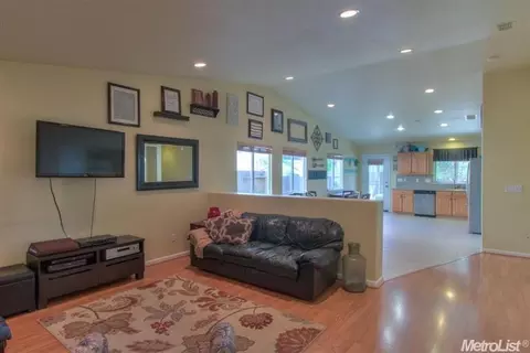 4475 Excelsior Rd, Mather, CA 95655 photo 5