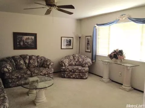 284 Blossom Dr, Ripon, CA 95366 photo 3